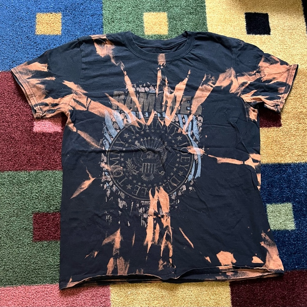 Ramones acid washed graphic tee